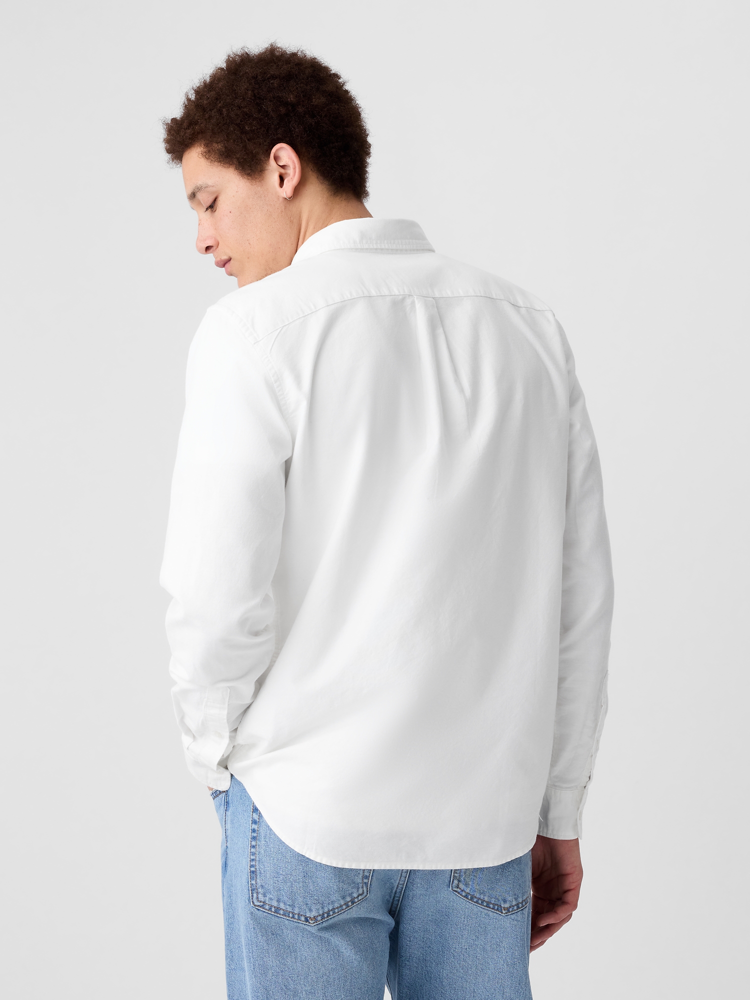 Oxford Shirt in Standard Fit | Gap Factory