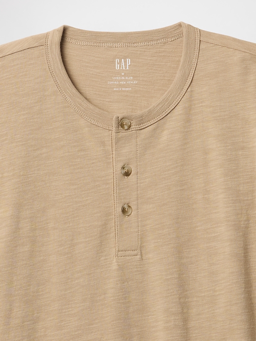 Lived-In Relaxed Curved Hem Henley T-Shirt | Gap Factory