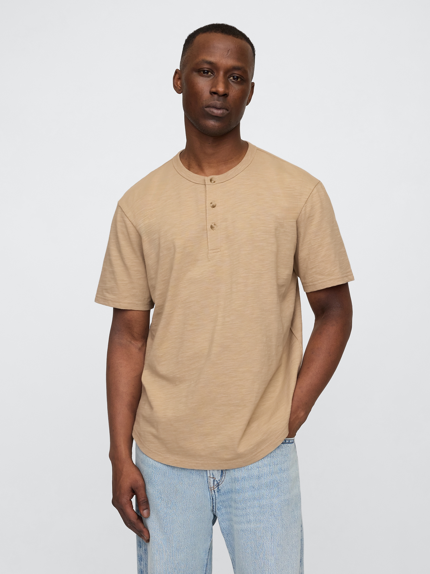 Lived-In Relaxed Curved Hem Henley T-Shirt | Gap Factory