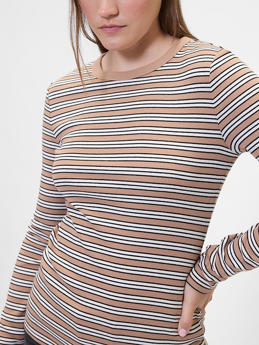 Image number 4 showing, Essential Ribbed Crewneck T-Shirt