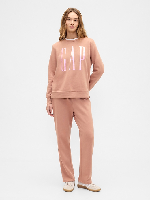 Image number 3 showing, Relaxed Gap Logo Sweatshirt