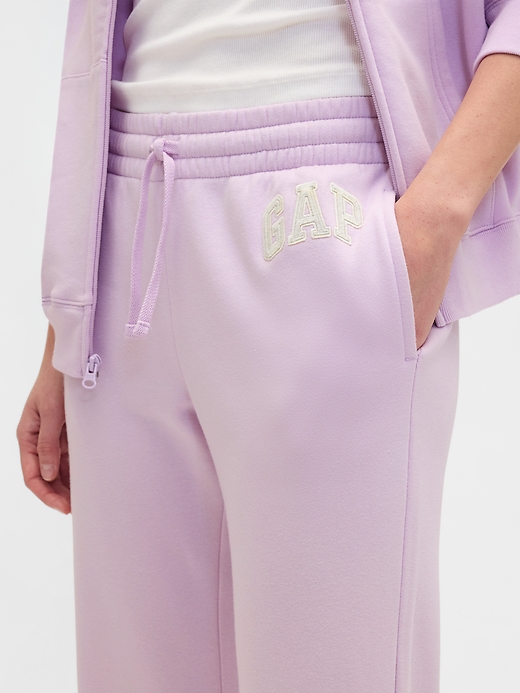 Image number 4 showing, Gap Logo Straight Sweatpants