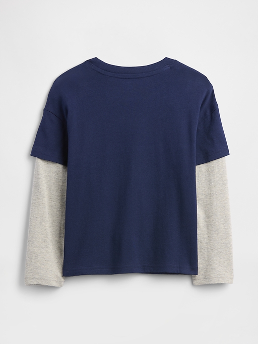 L'image numéro 2 présente T-shirt à imprimé babyGap