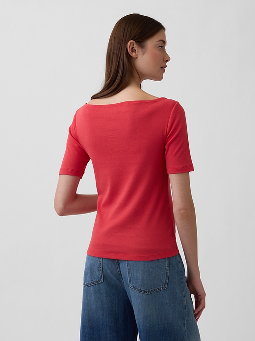 L'image numéro 2 présente T-shirt moderne côtelé à col bateau