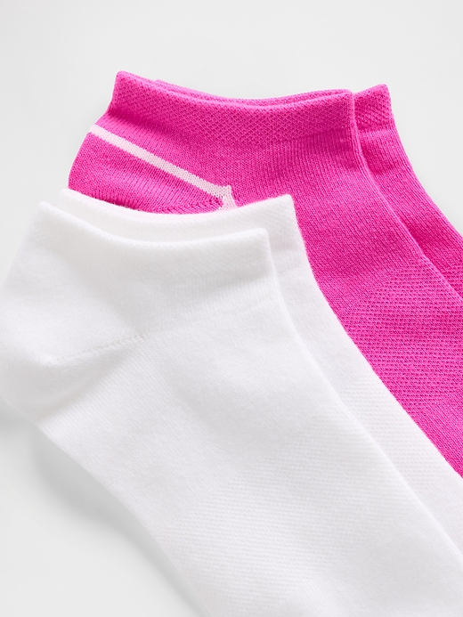 Image number 2 showing, GapFit Ankle Socks (2-Pack)