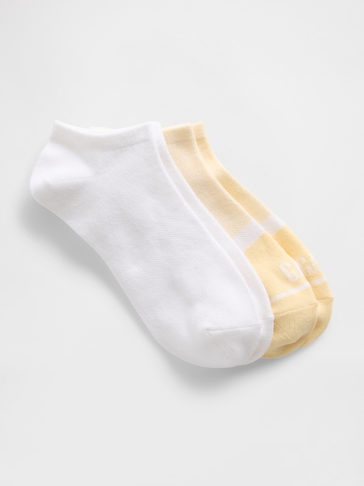 Image number 1 showing, GapFit Ankle Socks (2-Pack)