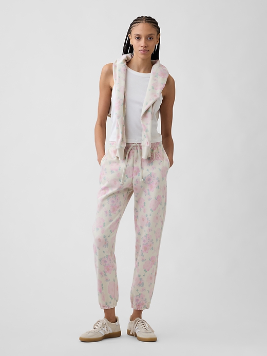 Image number 1 showing, Gap Logo Joggers