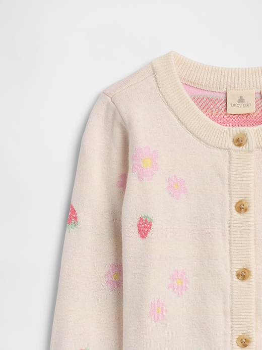 L'image numéro 3 présente Cardigan ras du cou à motif pour Bébé