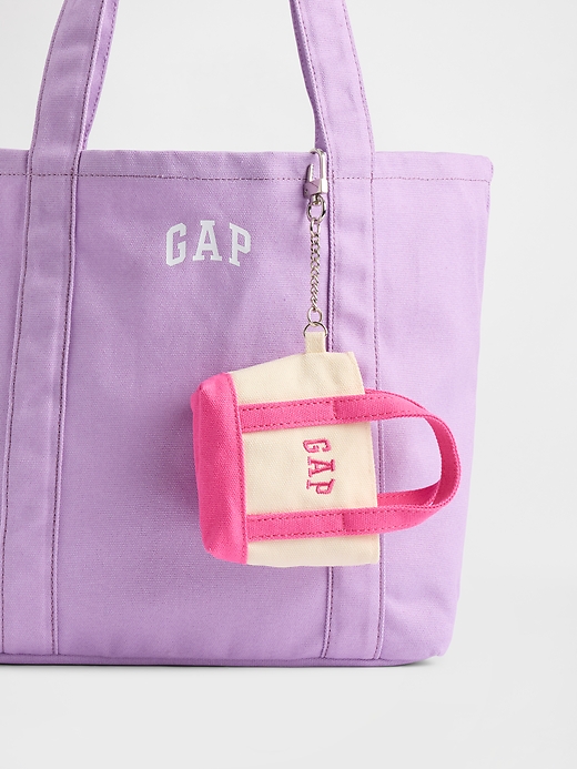 Image number 2 showing, Gap Logo Tote Bag
