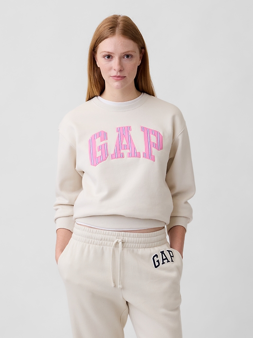 Image number 1 showing, Gap Logo Sweatshirt