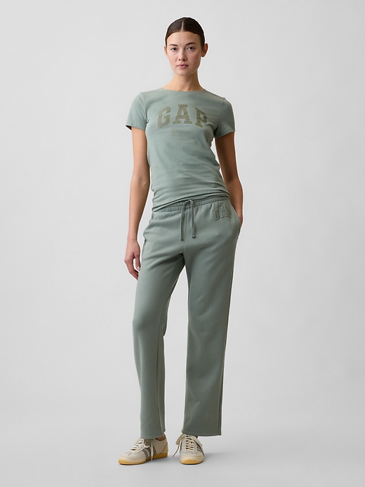Image number 3 showing, Gap Logo T-Shirt
