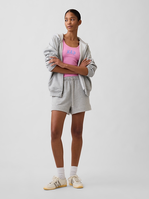 L'image numéro 3 présente Camisole côtelée à logo Gap