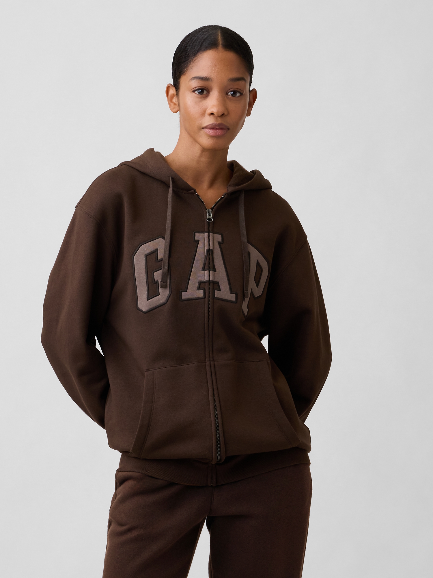 GAP ジップフーディ Adult Relaxed Gap Logo Zip Hoodie | Gap Factory