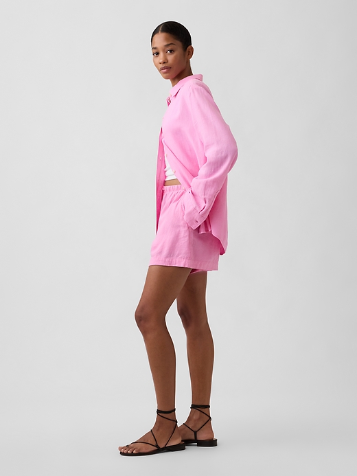 Image number 3 showing, 4" High Rise Pull-On Linen-Blend Shorts
