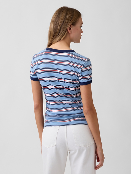 L'image numéro 2 présente T-shirt côtelé moderne à bords contrastants