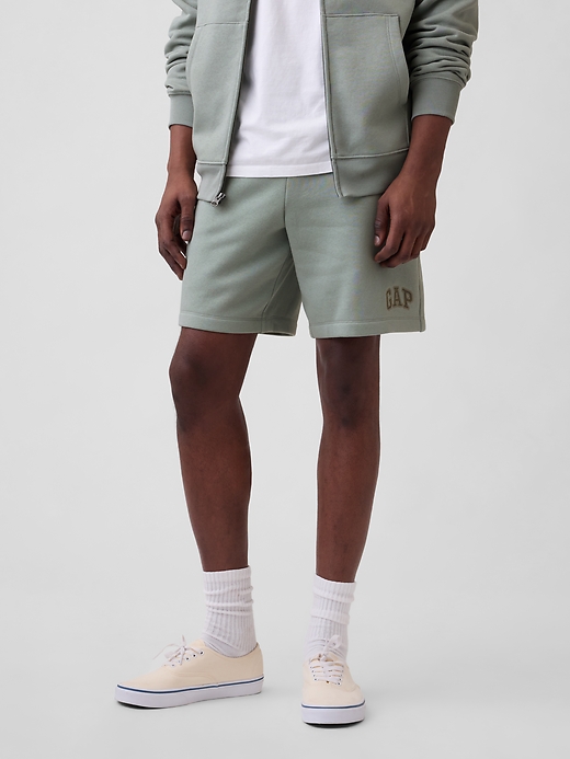 Image number 3 showing, Gap Logo Shorts