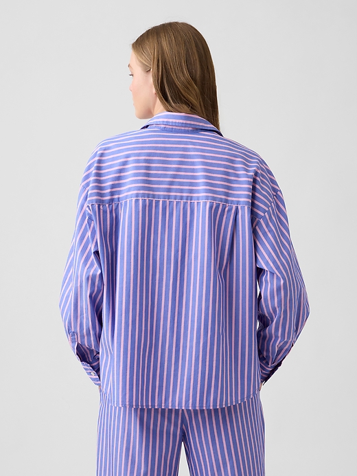 L'image numéro 2 présente Chemise surdimensionnée en popeline