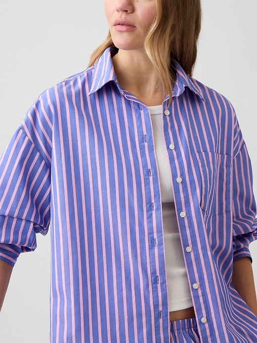 L'image numéro 4 présente Chemise surdimensionnée en popeline