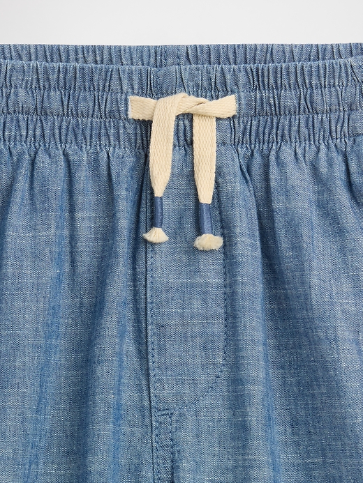 L'image numéro 3 présente Short décontracté à taille extensible pour Enfant