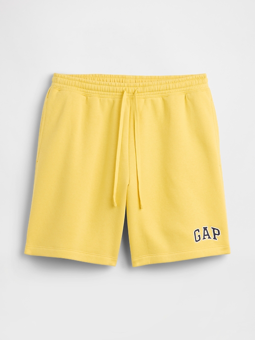 L'image numéro 4 présente Short à logo Gap