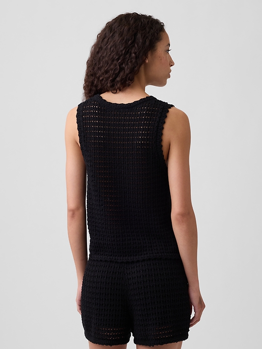 L'image numéro 2 présente Camisole crochetée